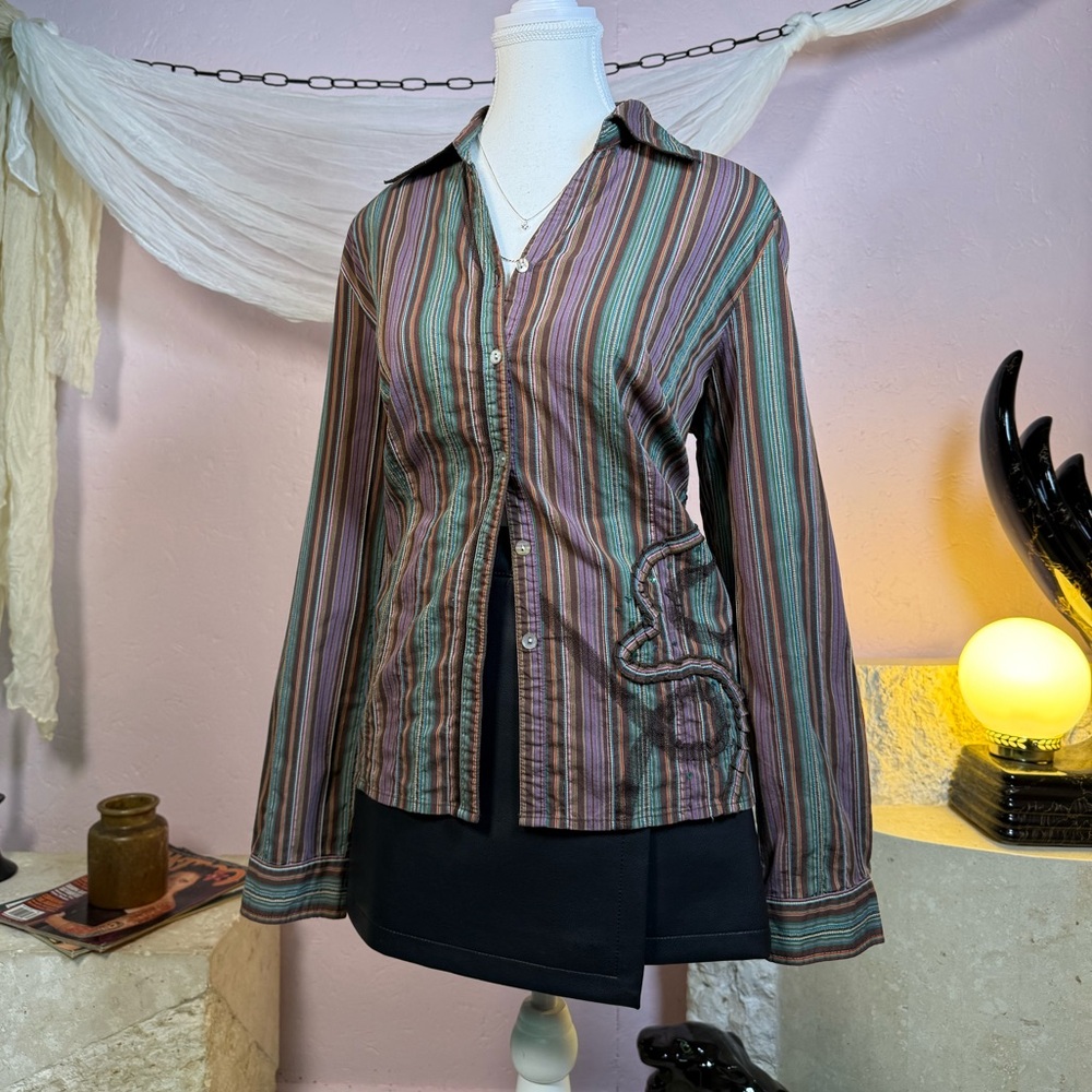Vintage whimsy striped button-up blouse – size medium.